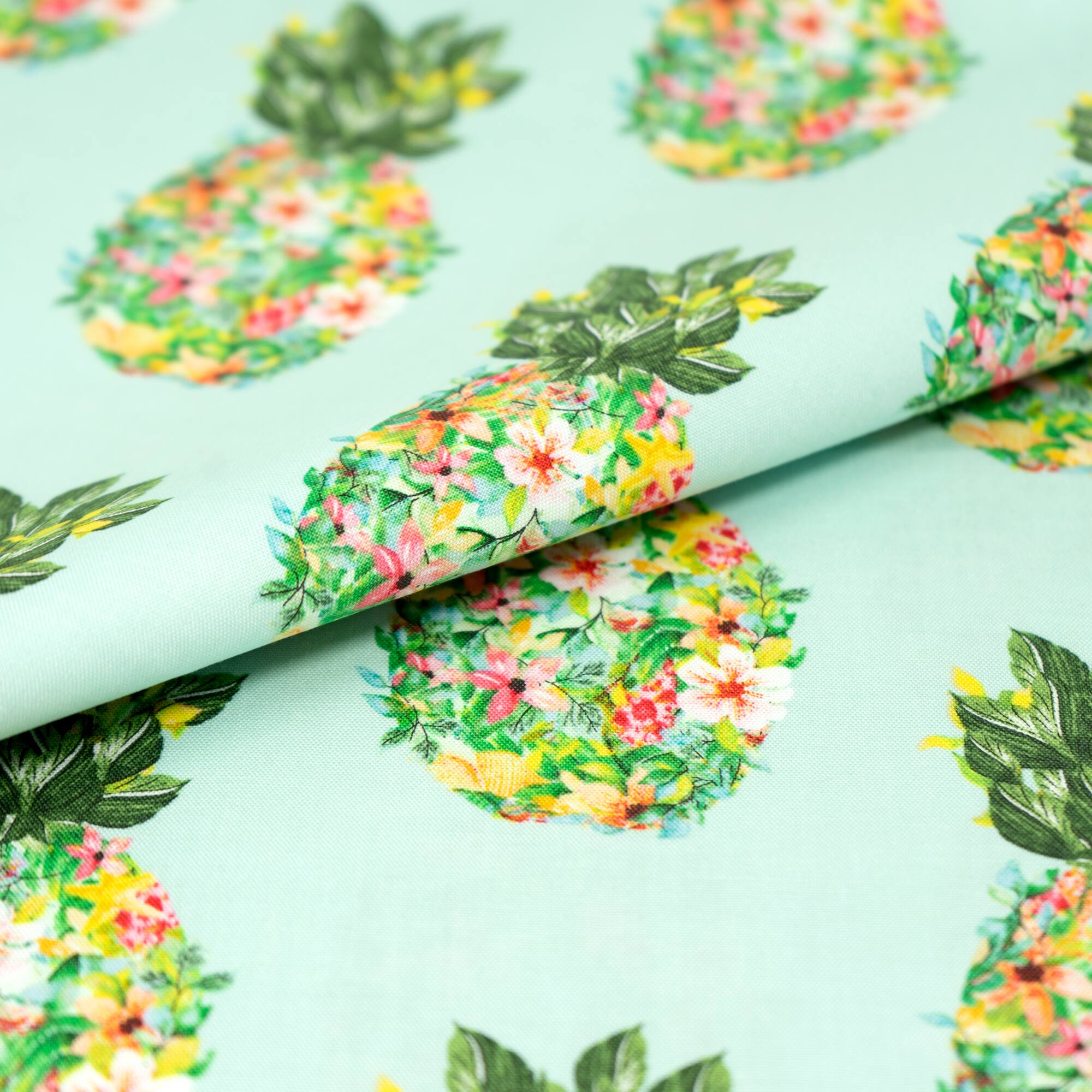 SINGER Denise Palmer Pineapple Floral Cotton Fabric